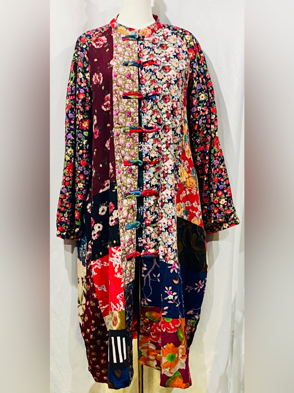 Luan Zai Jiang Nan Multicolor Floral Patchwork Women’s Trench Coat Jacket M/L
